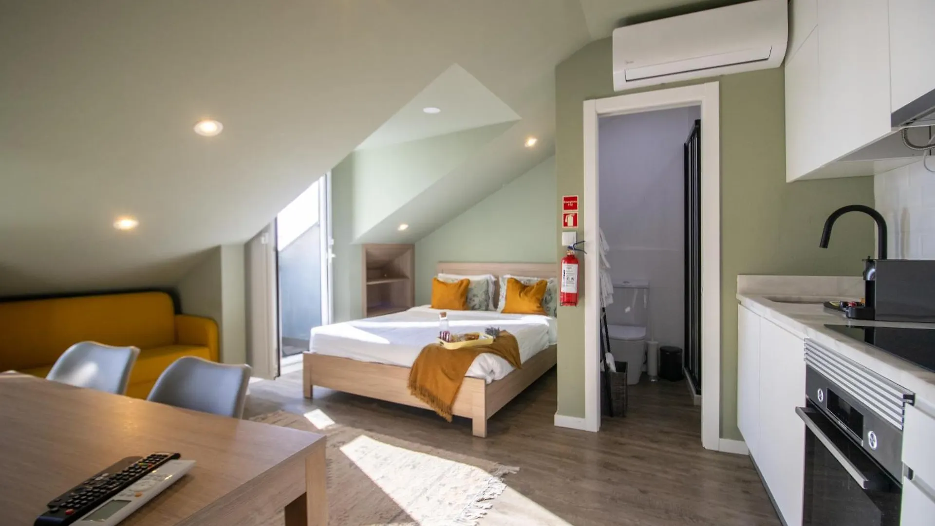 Loios Studios And Apartments Lissabon