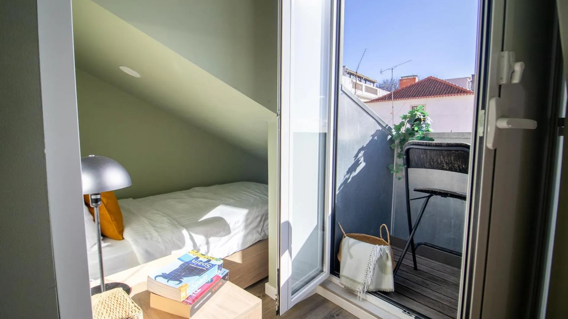 Loios Studios And Apartments 리스본