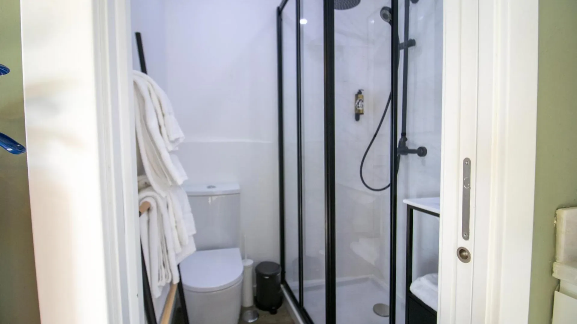 Aparthotel Loios Studios And Apartments Lissabon Portugal