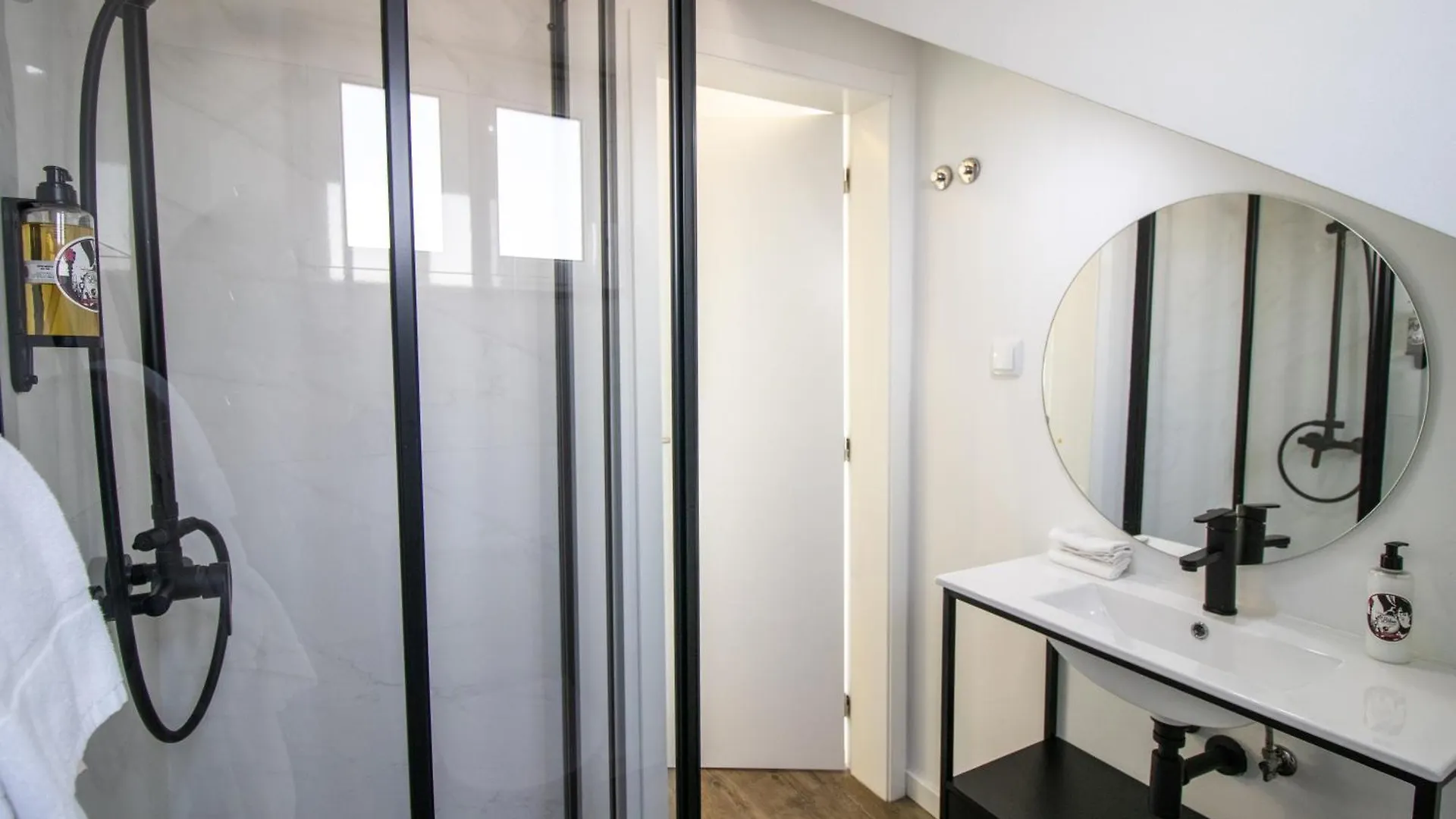 Loios Studios And Apartments Lissabon