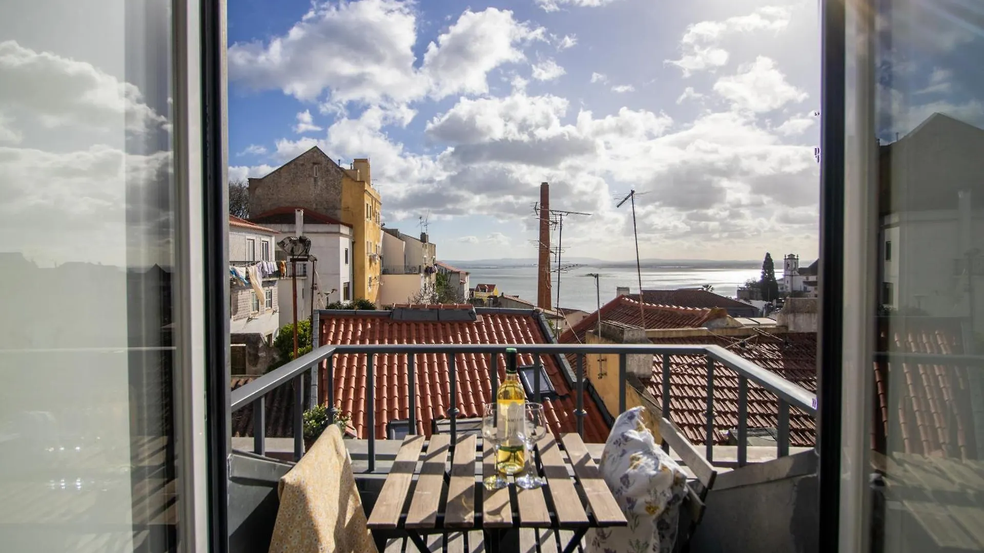 Aparthotel Loios Studios And Apartments Lisbon