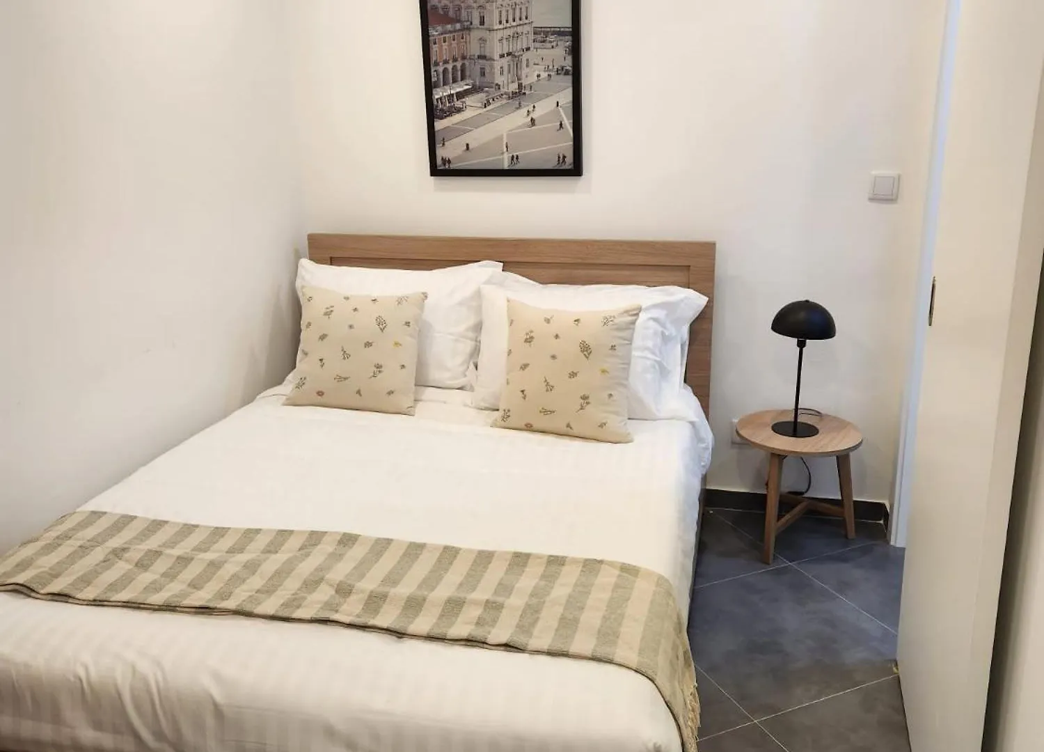Loios Studios And Apartments Lisbon